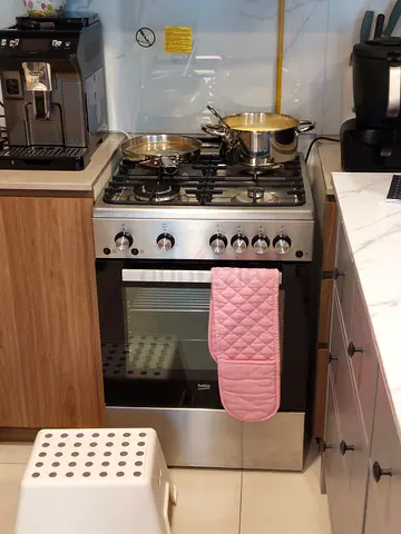 .Model Beko 4 Burner Full Gas Cooker Range Size 60cm