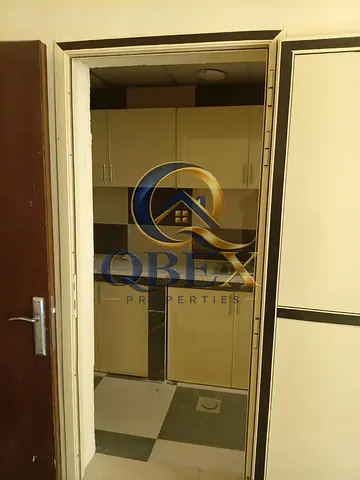 Well Maintained Studio Home With Practical Layout And Excellent Convenience