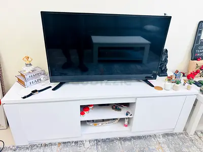 Quality Wooden White TV Table Stand