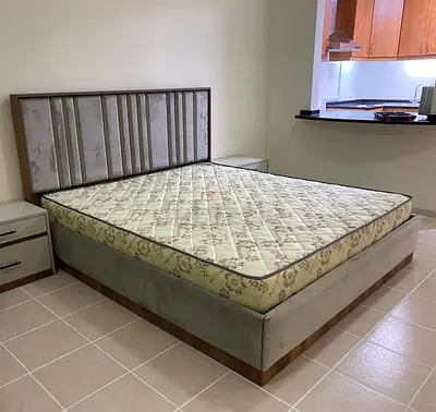 King size bed frame 180cm x 200cm with mattress - Good condition