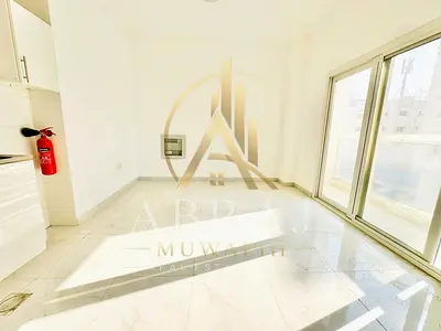 LAVISH STUDIO LIKE A NEW BUILDING WITH BALCONY