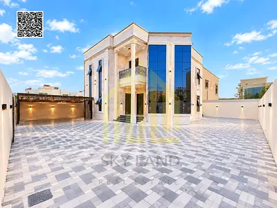 Villa for sale – 3 floors – 6,200 sq. ft. – A/C fees included – Freehold – Direct from owner – Good location.