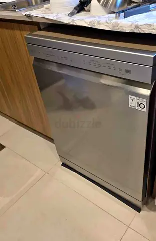 Premium LG ThinQ Three Rack Dishwasher WiFi Connect QuadWash TrueSteam Technology