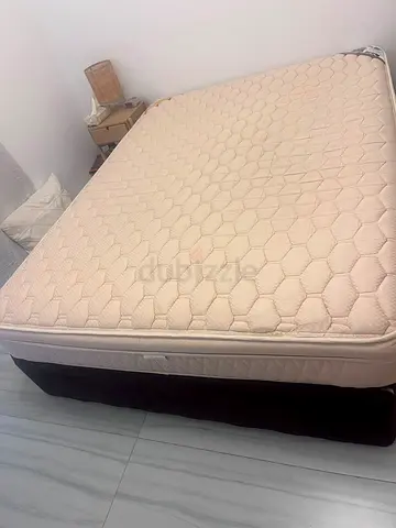 Mattress and bed