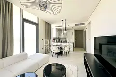 Middle Unit | High Floor | Lagoon Facing