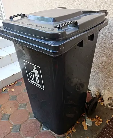 Heavy Duty Plastic Garbage Bin 240L