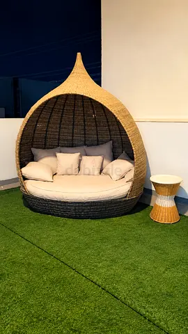 Outdoor Wicker Daybed with Cushions - Cozy Dome Lounge
