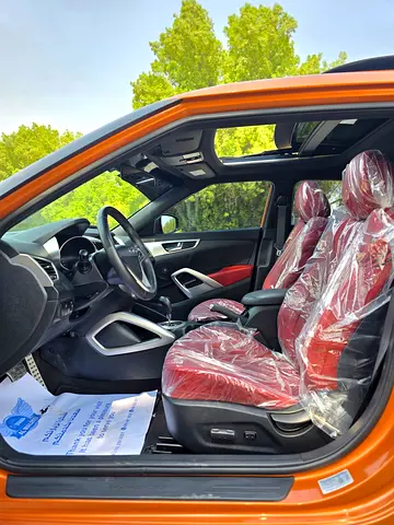 صورة مصغرة 15 لـ 2017 Hyundai VELOSTER