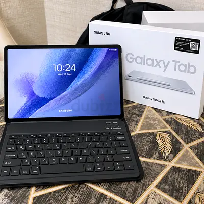 Samsung Galaxy Tab S7 FE 12.4" with Keyboard — Excellent Condition