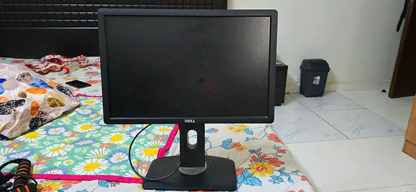 Dell LED Computer Monitor with Stand