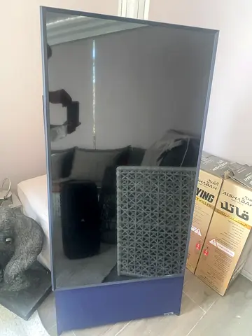Samsung The Sero - The Rotating TV