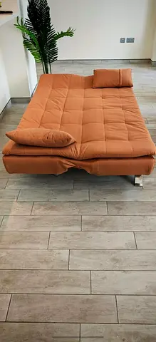 Leather 3-seater sofa bed- Very good condition