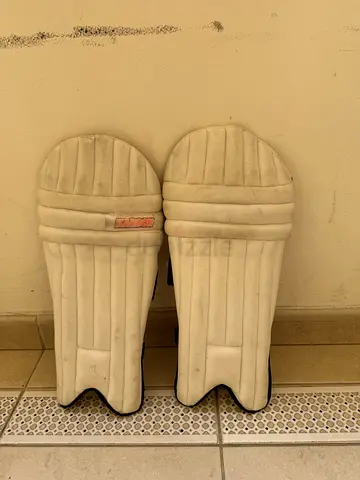 Kids Cricket Pads - 25 AED