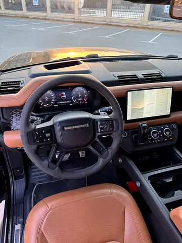 صورة 9 لـ 2023 LAND Rover DEFENDER