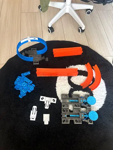 Hotwheels track set