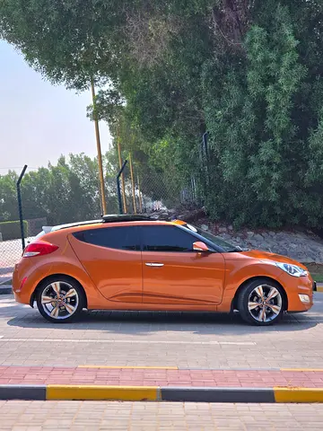 صورة 9 لـ 2017 Hyundai VELOSTER