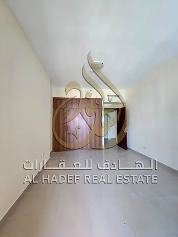 القصباء؛ نقدم لك شقة مميزة للإيجار مكونة من غرفة وصالة بإطلالة مفتوحة وبلكونة كبيرة، مصممة خصيصاً لمن يبحث عن الفخامة الحقيقية