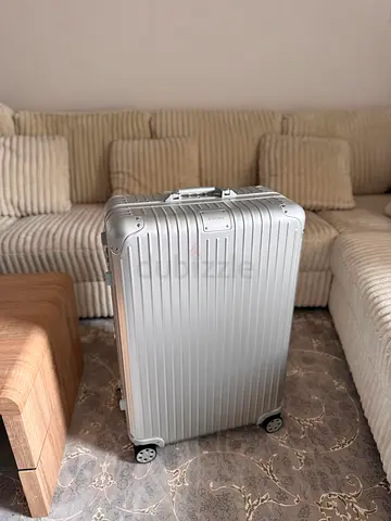 Rimowa Suitcase medium sized Quality VIP