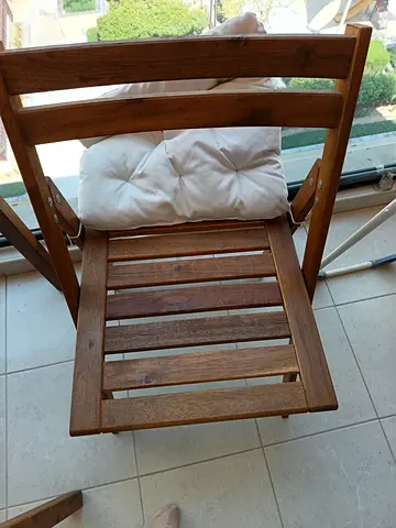 Outdoor set: table and 2 chairs with pillows