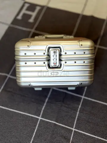 RIMOWA MAKEUP CASE