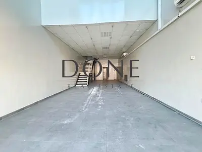 Close to 311 road 30 days free luxury showroom MAZZiNE FLOOR office space 2 parking prime lecation