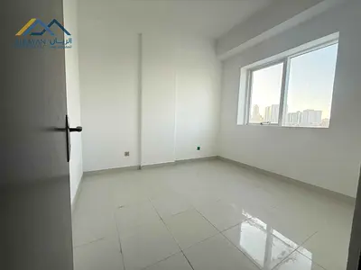 شقة غرفة وصالة للإيجار السنوي في ليوارة، عجمان | ثاني ساكن + تكييف مركزي + قريب من الكورنيش ومحطة الباص | 27,000 درهم