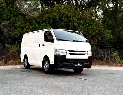 Toyota Hiace Van | 2022 | GCC | Accident-Free | In Excellent Condition | 974 P.M