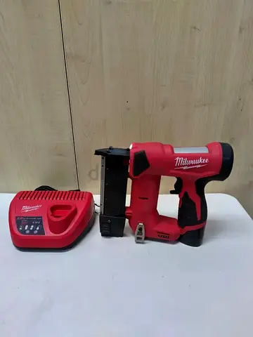 Milwaukee 2540-20 M12 Cordless 23 Gauge Pin Nailer