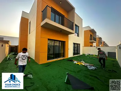 🏡 فيلا فاخرة للبيع في Villa Azha Community  ✨ 5 غرف نوم | غرفة خادمة | موقف مغطى لسيارتين