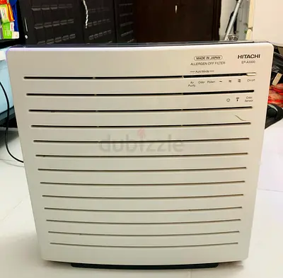 100 AED - Hitachi Air Purifier With Remote (Fix Price) (Original Price 550 AED) No Issues