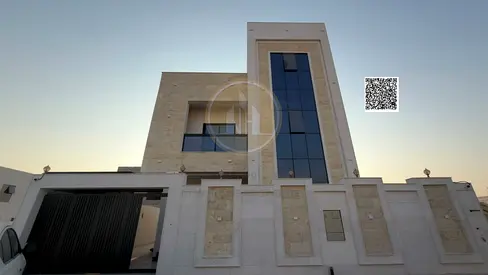 فيلا فاخرة للبيع في الحليو 2 – عجمان