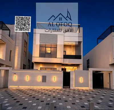 Residential Opportunity Villa with modern finishes||Pool ||Large setback|| 5 Masterrooms with built-in wardrobes || Central AC ||Roof || Included fees