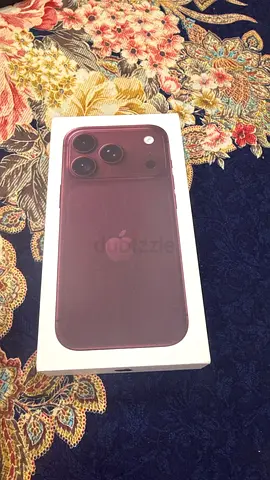 Iphone 18 pro 512gb Burgandy for sale only Aed 6299 TRA sealed pack