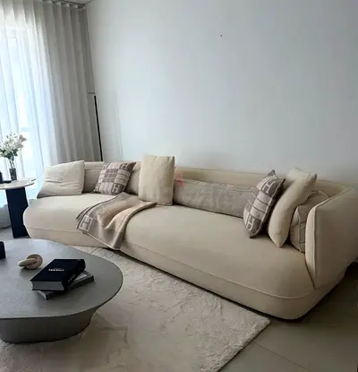 Modern Curved Beige 3-Seater Sofa in Excellent Condition