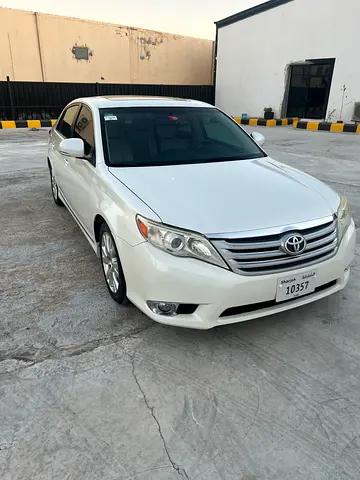2011 Toyota AVALON 照片 3