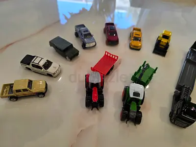Trucks & pickup toyes scale 1:64