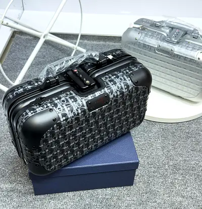 CHRISTIAN DIOR X RIMOWA OBLIQUE