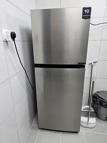 Hisense 2-Door Stainless Steel Refrigerator - Good Condition, 10yr Warranty Sticker