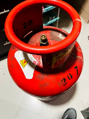 Gas cylinder free delivery 70%gas stove