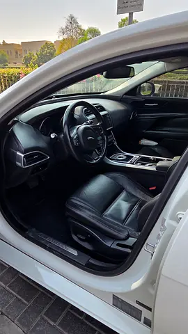 صورة 7 لـ 2016 Jaguar XE
