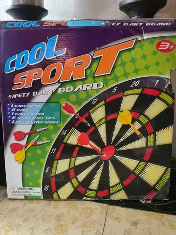 Cool Sport Safety Dart Board with Magnetic Darts - Like New