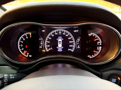 2020 JEEP GRAND CHEROKEE — миниатюра 14