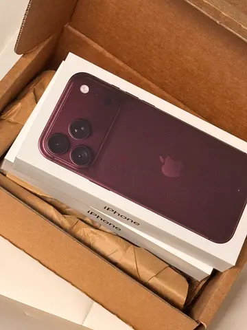 iPhone 18 Pro Max (256 GB) - Burgundy