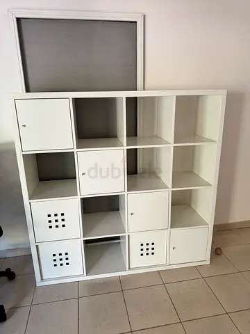 White 16-Cube Storage Shelving Unit with 4 Doors