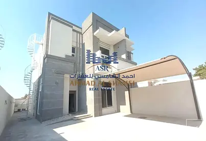 Like a Brand New 4 Bedroom Villa || Private Lawn || Covered Parking || Ready To Move