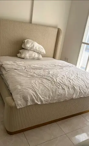 Bed set for sale