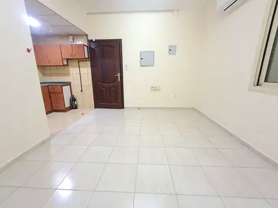 Luxury Big size studio close to road side 19k available in muwaileh sharjah