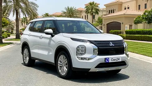 AED 1,128/month | 0 Downpayment | Free 3 Months Warranty | 30 Day Return | MITSUBISHI OUTLANDER 2025
