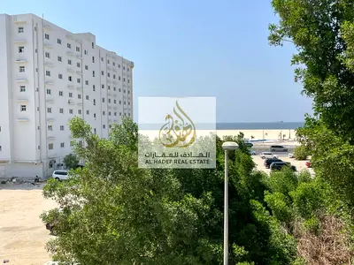 🌊🏡 للإيجار السنوي في كورنيش عجمان – أول ساكن 🏡🌊 🔥 فرصة مميزة للسكن في شقة غرفة وصالة – أول ساكن – بسعر 35,000 درهم سنويًا فقط! 🔥 متاح الآن شقة