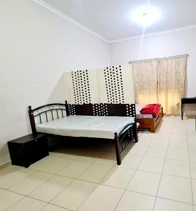 Executive Single Cot Bedspace In Master Bedroom Dip 2 For Indian Executive.